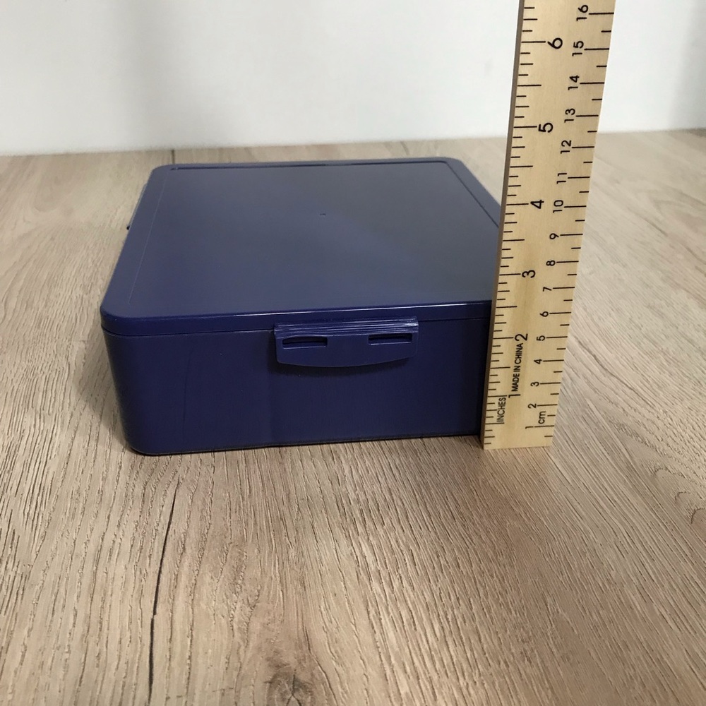 Pottery Barn Kids All-in-One Bento Box Lunchbox Navy Blue NWT - Picture 4 of 7